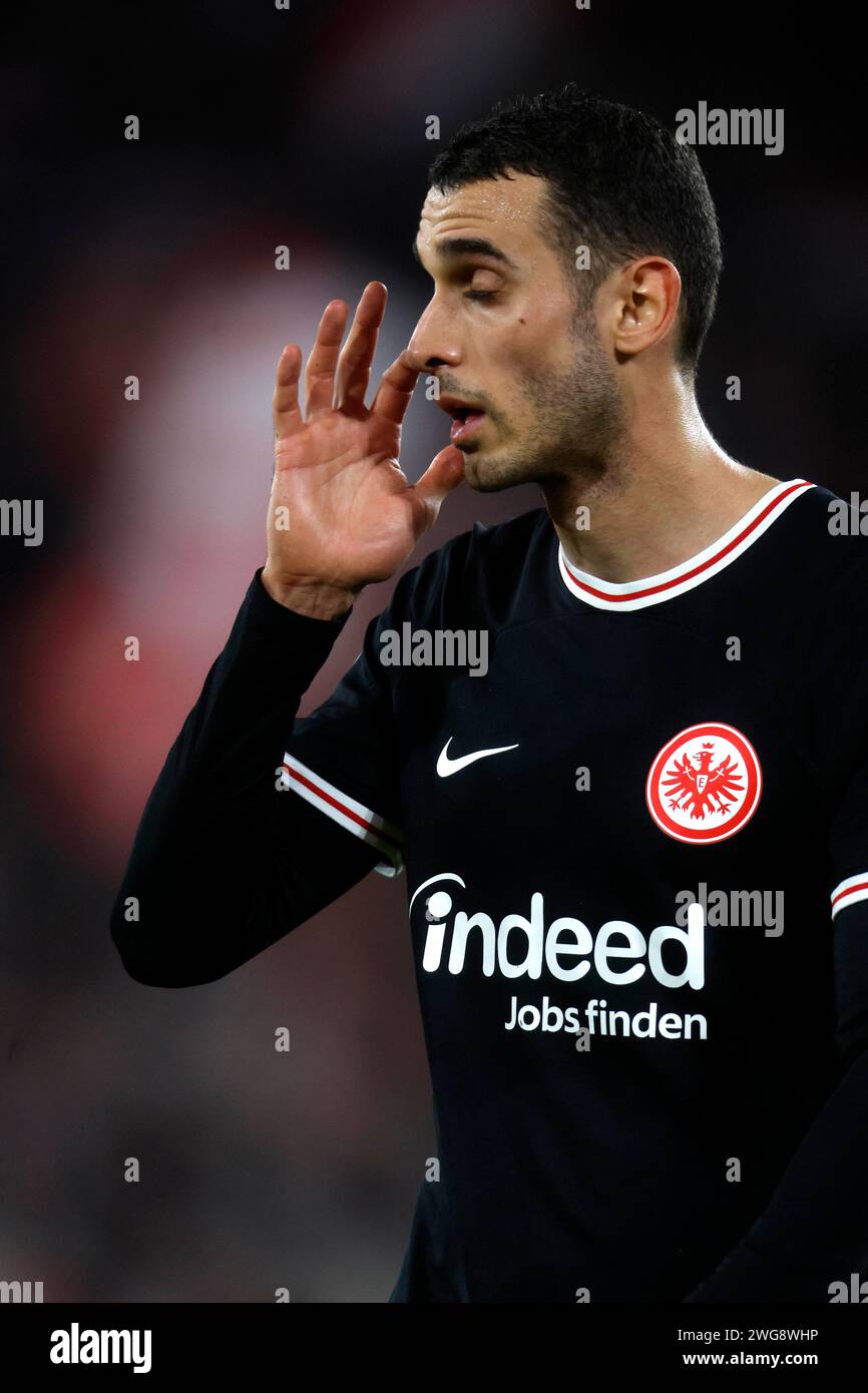 Köln, Deutschland, 1. Fussball-Bundesliga 20. Spieltag 1. FC Köln : Eintracht Frankfurt 2-0 03. 02. 2024 im Rhein Energie Stadion in Köln Ellyes SKHIRI (FFM) Foto: Norbert Schmidt, Düsseldorf Stockfoto