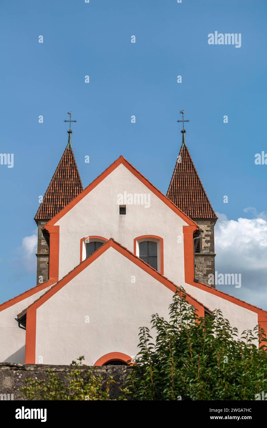 Stiftskirche St. Peter und Paul, Niederzell, Insel Reichenau, Doppelturm, Symmetrie, Bodensee, Baden-Württemberg, Deutschland Stockfoto
