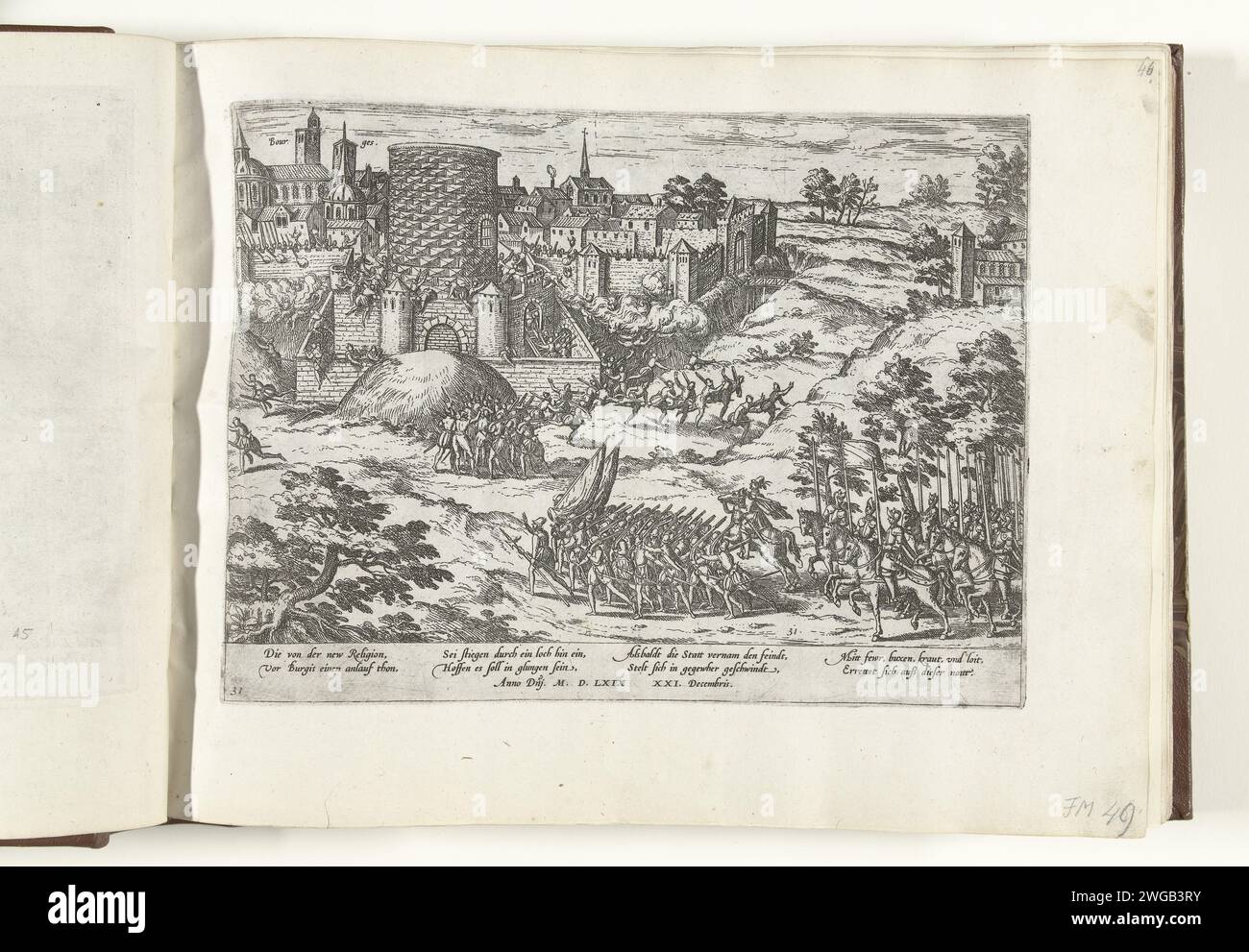 Angriff der Hugenotten auf Bourges, 1569, 1565 - 1573 Druck Angriff der Hugenotten auf Bourges, 21. Dezember 1569. Blick auf die Stadt, wo der Angriff der protestantischen Truppen abgewehrt wird. Mit einer Unterschrift von 8 Zeilen auf Deutsch. Nummeriert: 31. Kölner Papierätzer Sieg, Position war Bourges Stockfoto