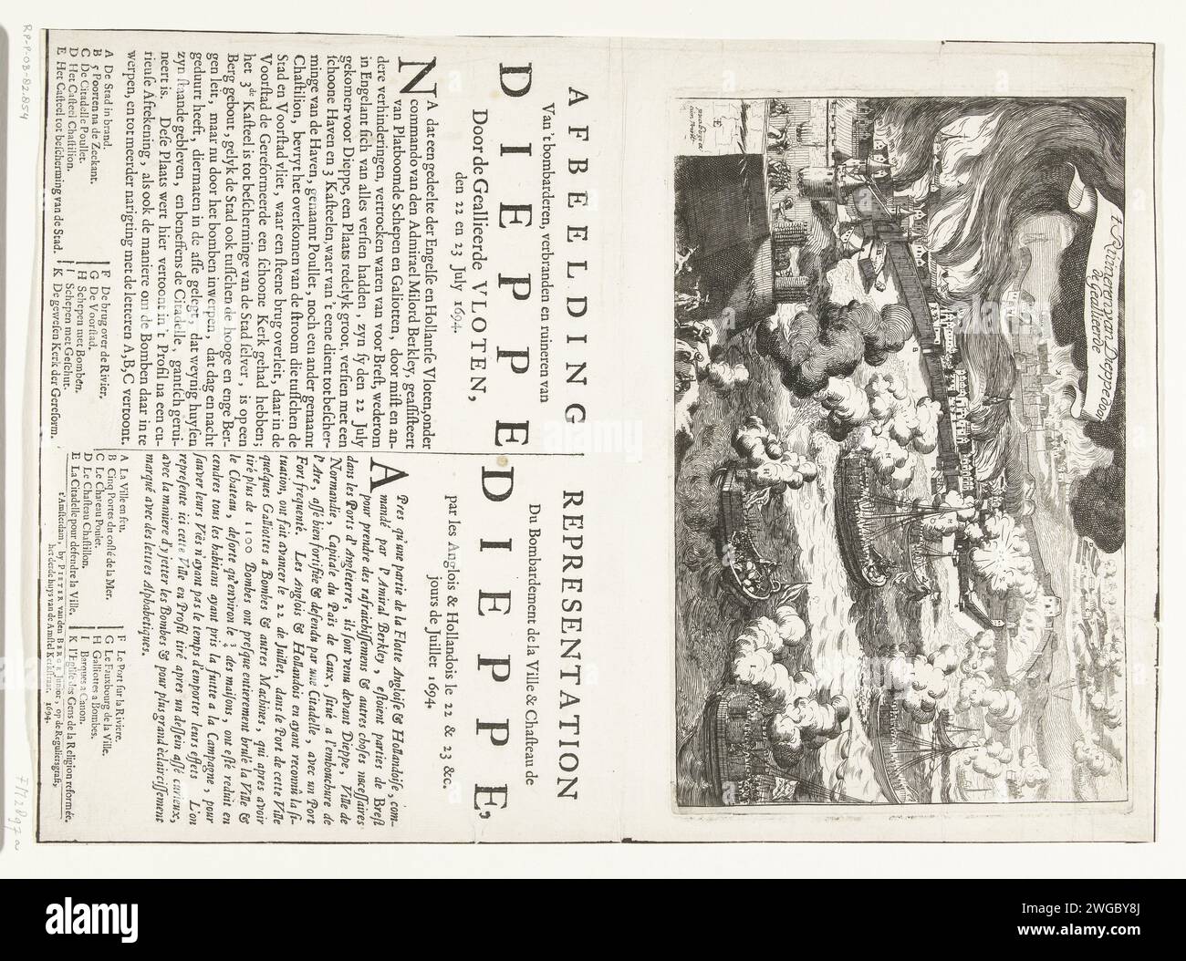 Bombardierung Van Dieppe durch die Alliierten, 1694, 1694 Bombardierung der französischen Hafenstadt Dieppe durch die kombinierte englische und niederländische Flotte, 22-23. Juli 1694. Die Stadt brennt. Auf dem Blatt unter der in 2 Spalten gedruckten Platte sind die Beschreibungen der Ereignisse und die Legenden A-K in Niederländisch und Französisch. Amsterdam Papierätzung / Gravur / Buchdruck Bombardment Dieppe Stockfoto