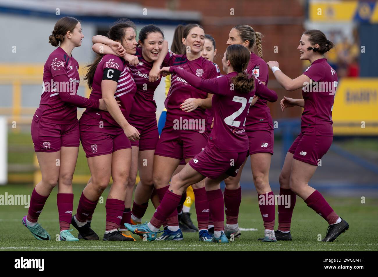 Barry, Großbritannien. Februar 2024. Siobhan Walsh von Cardiff City Women feiert das Eröffnungstreffer beim Genero Adrian Premier Match zwischen Barry Town United Women und Cardiff City Women im Jenner Park Stadium in Barry am 4. Februar 2024. Dieses Bild darf nur für redaktionelle Zwecke verwendet werden. Nur redaktionelle Verwendung. Quelle: Ashley Crowden/Alamy Live News Stockfoto