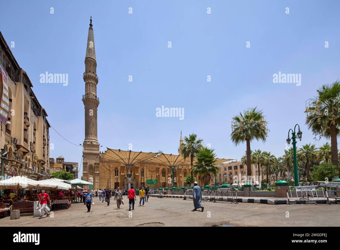 Der Innenhof der Al-Hussein-Moschee in Kairo, Ägypten Stockfoto