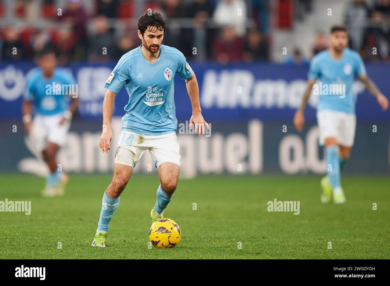 Pamplona, Spanien. Februar 2024. Luca de la Torre von RC Celta in Aktion während des LaLiga EA Sports Matches zwischen CA Osasuna und RC Celta im El Sadar Stadium am 4. Februar 2024 in Pamplona, Spanien. Credit: Cesar Ortiz Gonzalez/Alamy Live News Credit: Cesar Ortiz Gonzalez/Alamy Live News Stockfoto