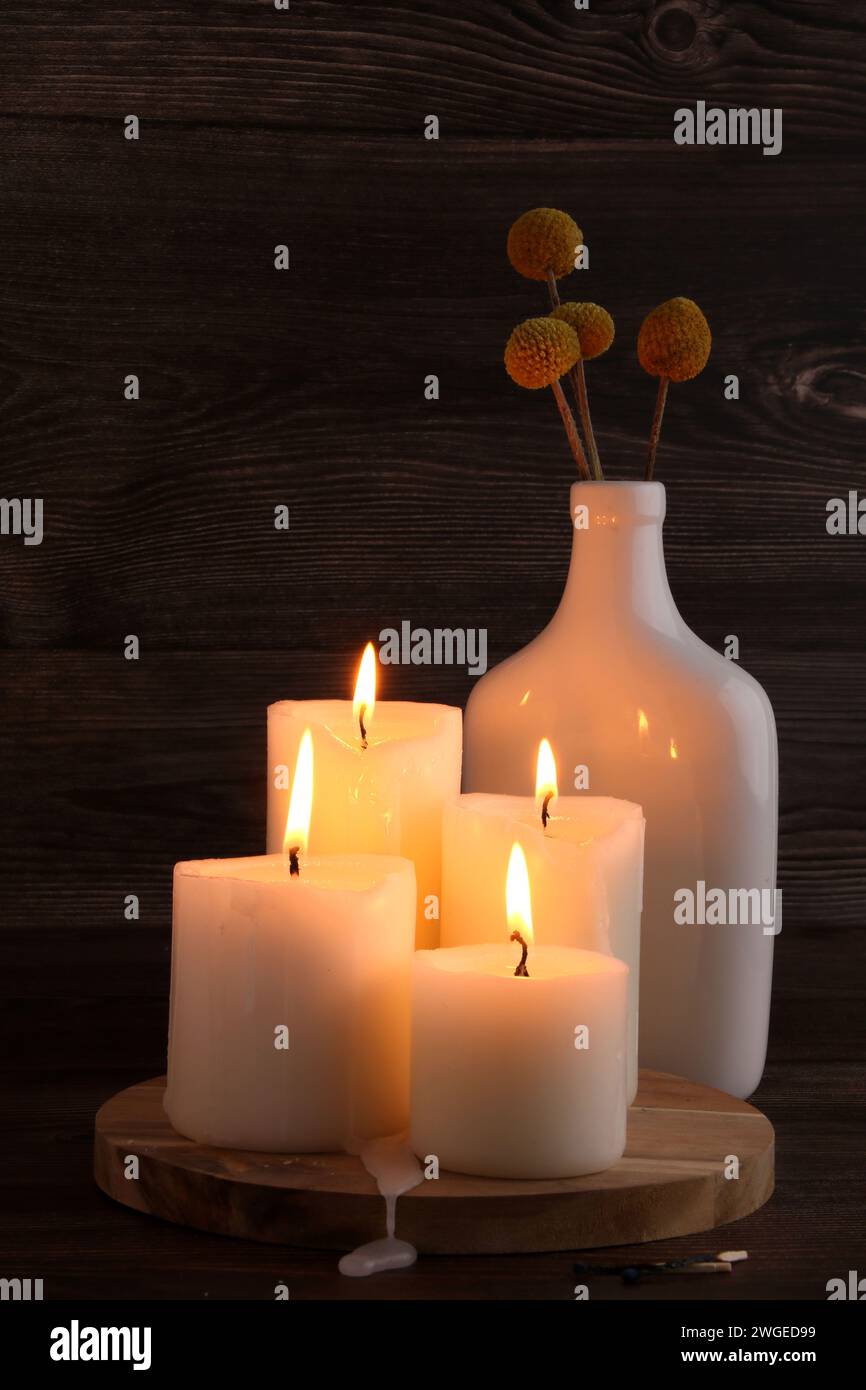 Fotografie, Kerze, Kerzenlicht, Brennen, Flamme, Dekoration, Vase, Wachs, keine Leute, Hintergrund, feiern, Entspannung, Glühen, Nacht, Licht, Tabelle, Stockfoto