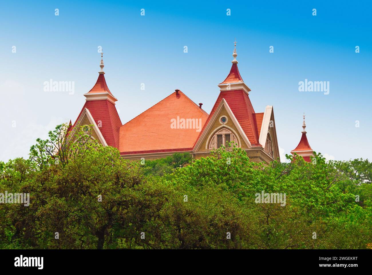 Texas State University - Old Main, erbaut 1903, ein viktorianisches gotisches Gebäude - Lyndon B. Johnson, 36. Präsident der Vereinigten Staaten war Alumnus Stockfoto