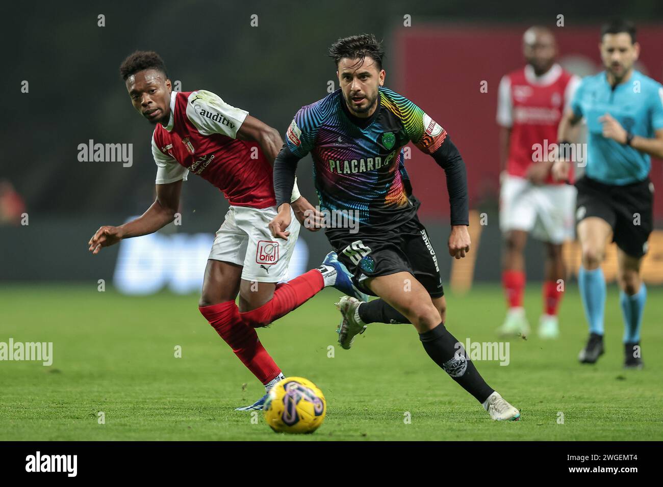 Braga, Portugal. Januar 31, 2024. Braga, 31/2024 - Sporting Clube de Braga veranstaltete heute Abend den Grupo Desportivo de Chaves im Braga Municipal Stadium, in einem Spiel, das für die 19. Runde der I League 2023 zählt. R.Guzzo; Álvaro Djaló (Miguel Pereira/Global Imagens) Credit: Atlantico Press/Alamy Live News Stockfoto