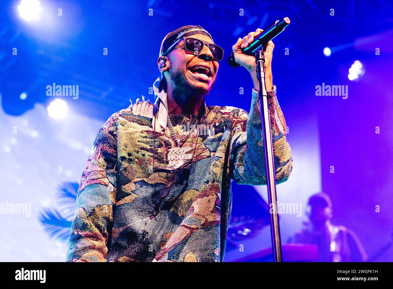 Mailand, Italien. Februar 2024. Micah Davis, bekannt als Masego, tritt live bei Fabrique in Mailand auf. Quelle: SOPA Images Limited/Alamy Live News Stockfoto