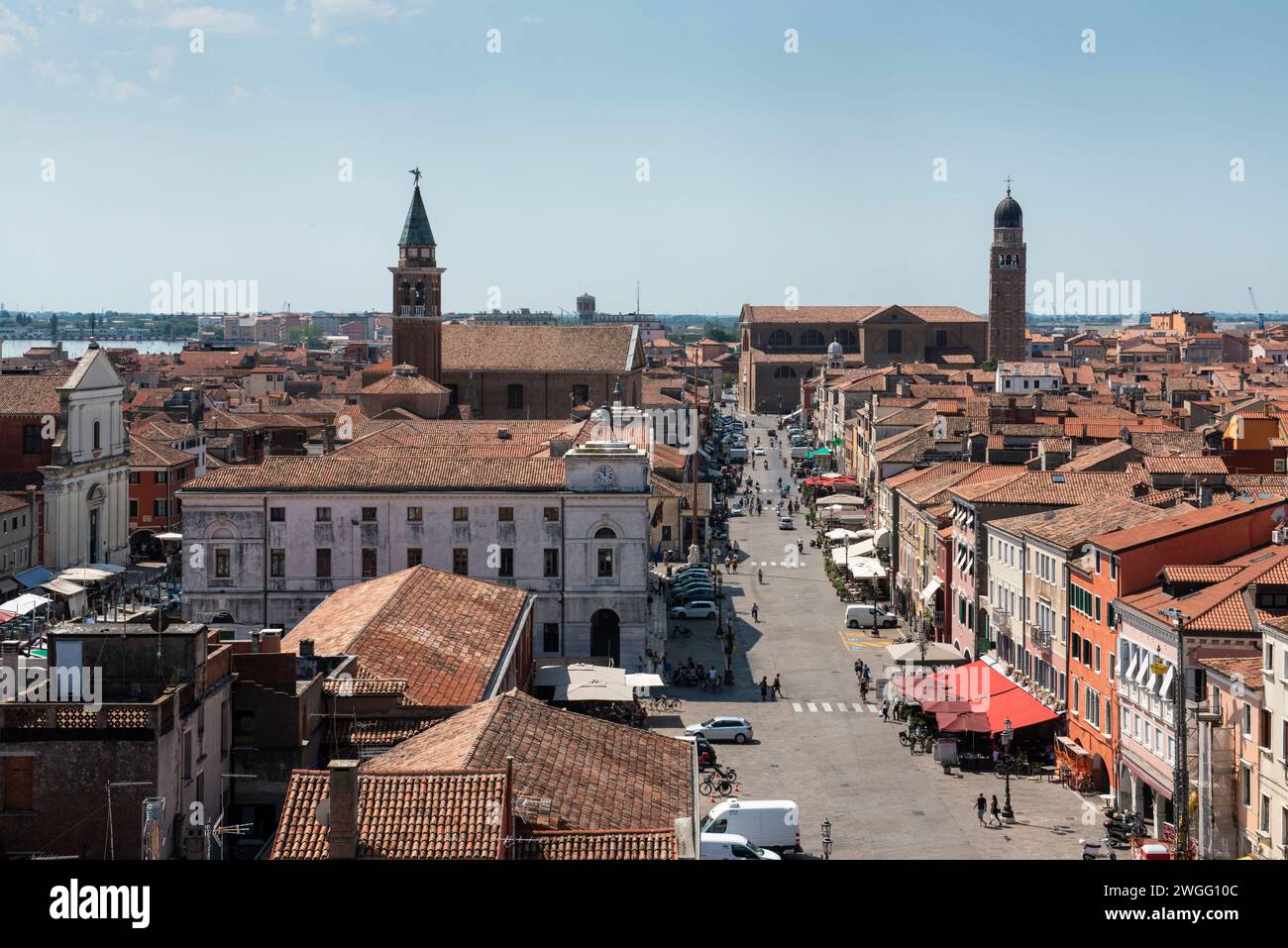 Blick auf den Corso del Popolo, die Hauptstraße der Stadt Chioggia, Italien Stockfoto