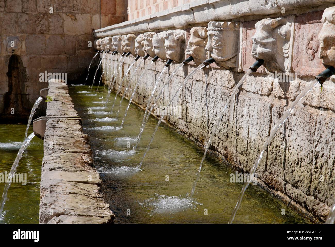 Fontana delle 99 Cannelle, L 'Aquila, Region, Abruzzen, Italien Stockfoto