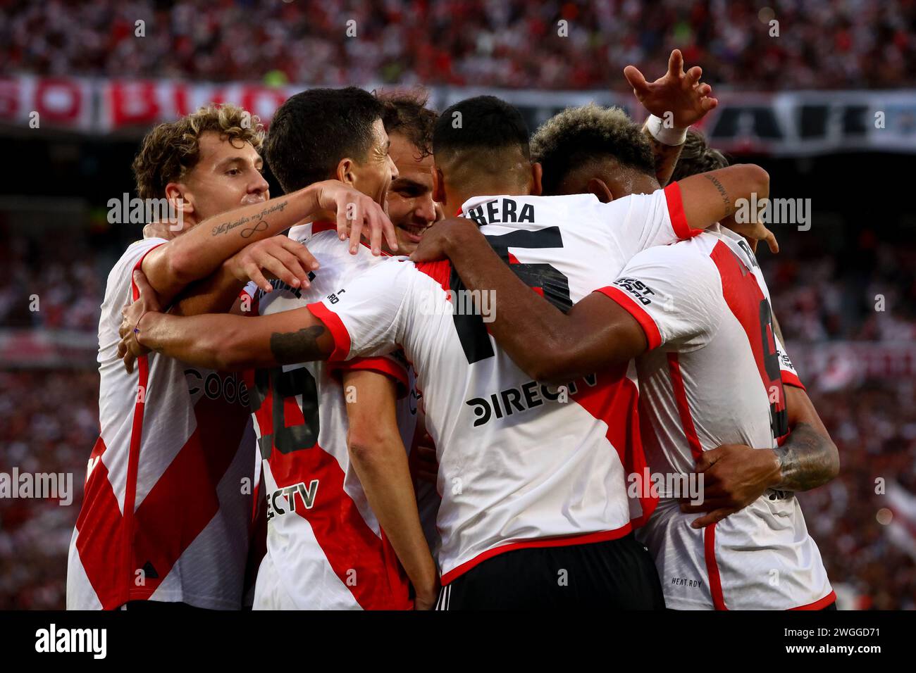 Buenos Aires, Argentinien. Februar 2024. Miguel Borja von River Plate und seine Teamkollegen feiern ein Tor während des Spiels zwischen River Plate und Velez im Rahmen von Fecha 3 - Copa de la Liga Argentina de Futbol 2024 im Estadio Monumental. (Endnote: River Plate 5 - 0 Velez) Credit: SOPA Images Limited/Alamy Live News Stockfoto