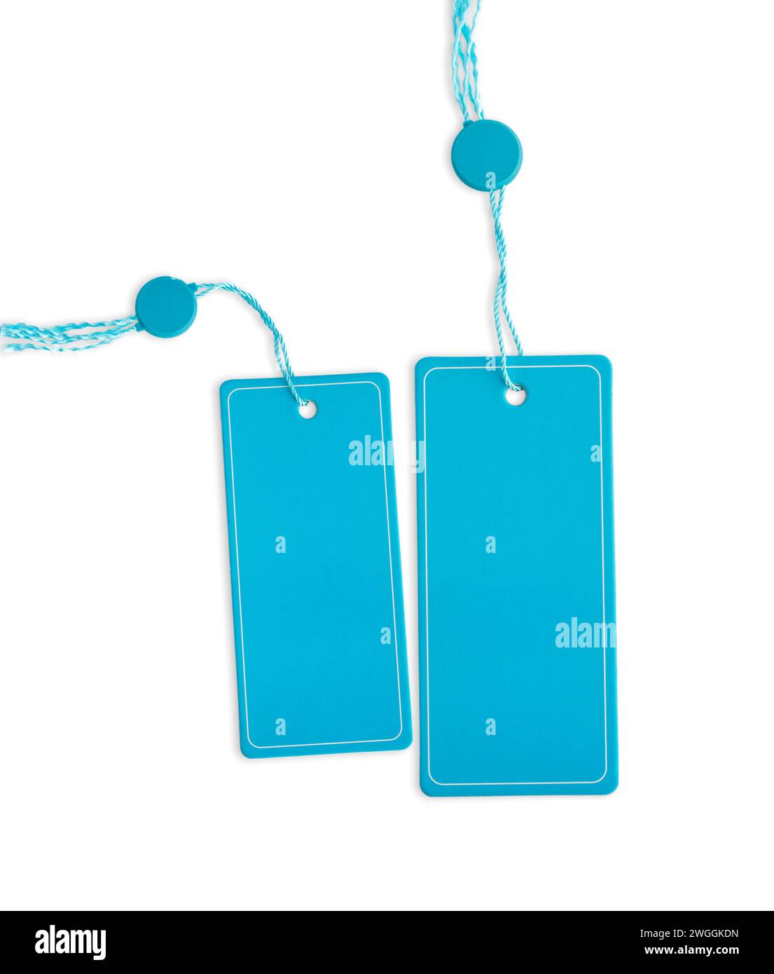 Leere blaue Preisanhänger oder Geschenkanhänger. Gepäckaufkleber, Kopierraum Stockfoto