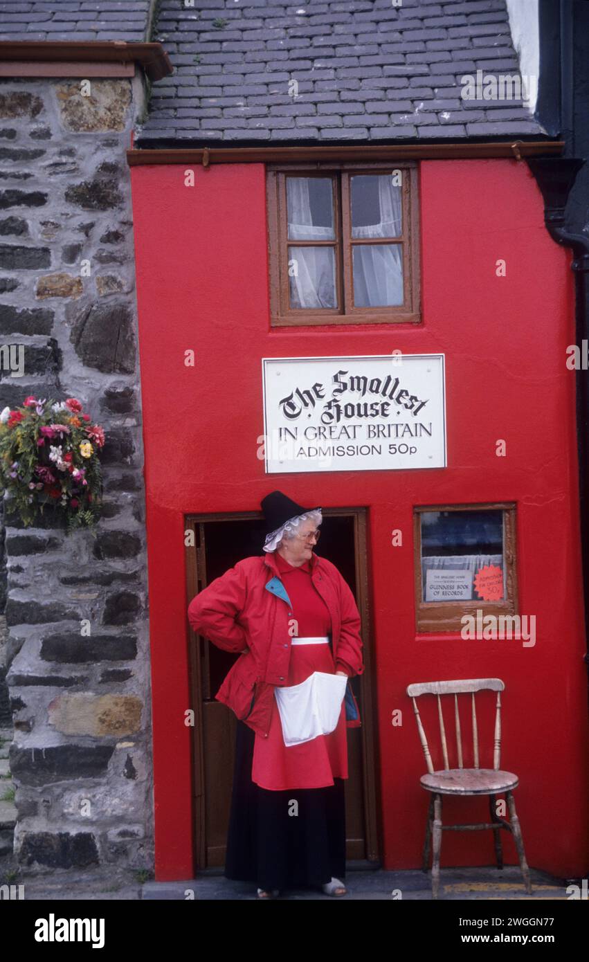 Großbritannien, Wales, Conwy, das „kleinste Haus Großbritanniens“, auch bekannt als Quay House. Jetzt eine Touristenattraktion. Stockfoto