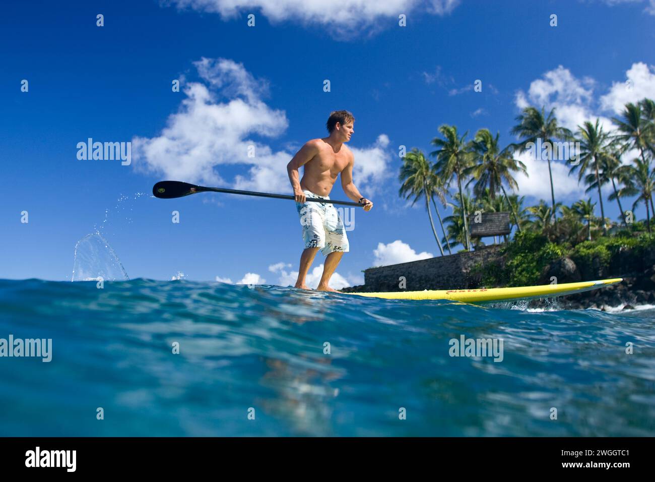 Stand-Up-Paddle-Surfen Stockfoto