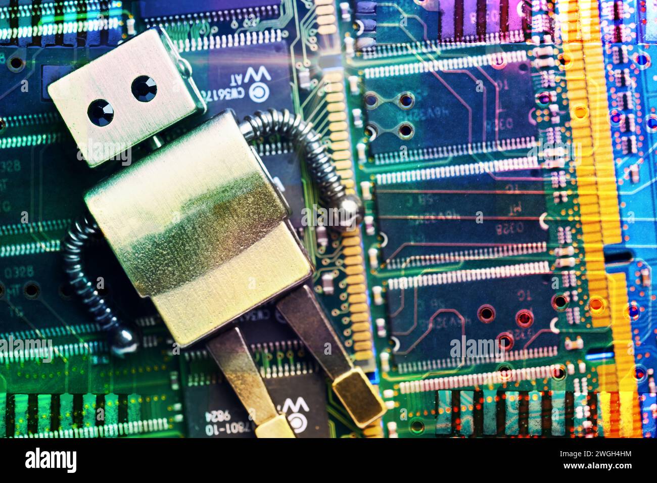 Roboter auf der Computerplatine, künstliche Intelligenz, Deep Learning Stockfoto