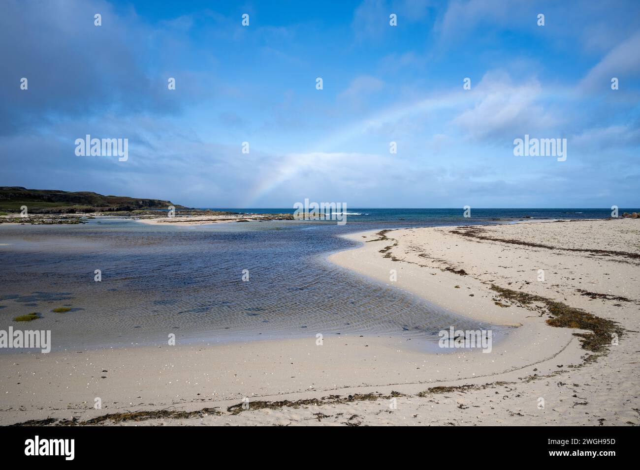 Die beschauliche Langamull Bay im Nordwesten der Isle of Mull. Stockfoto