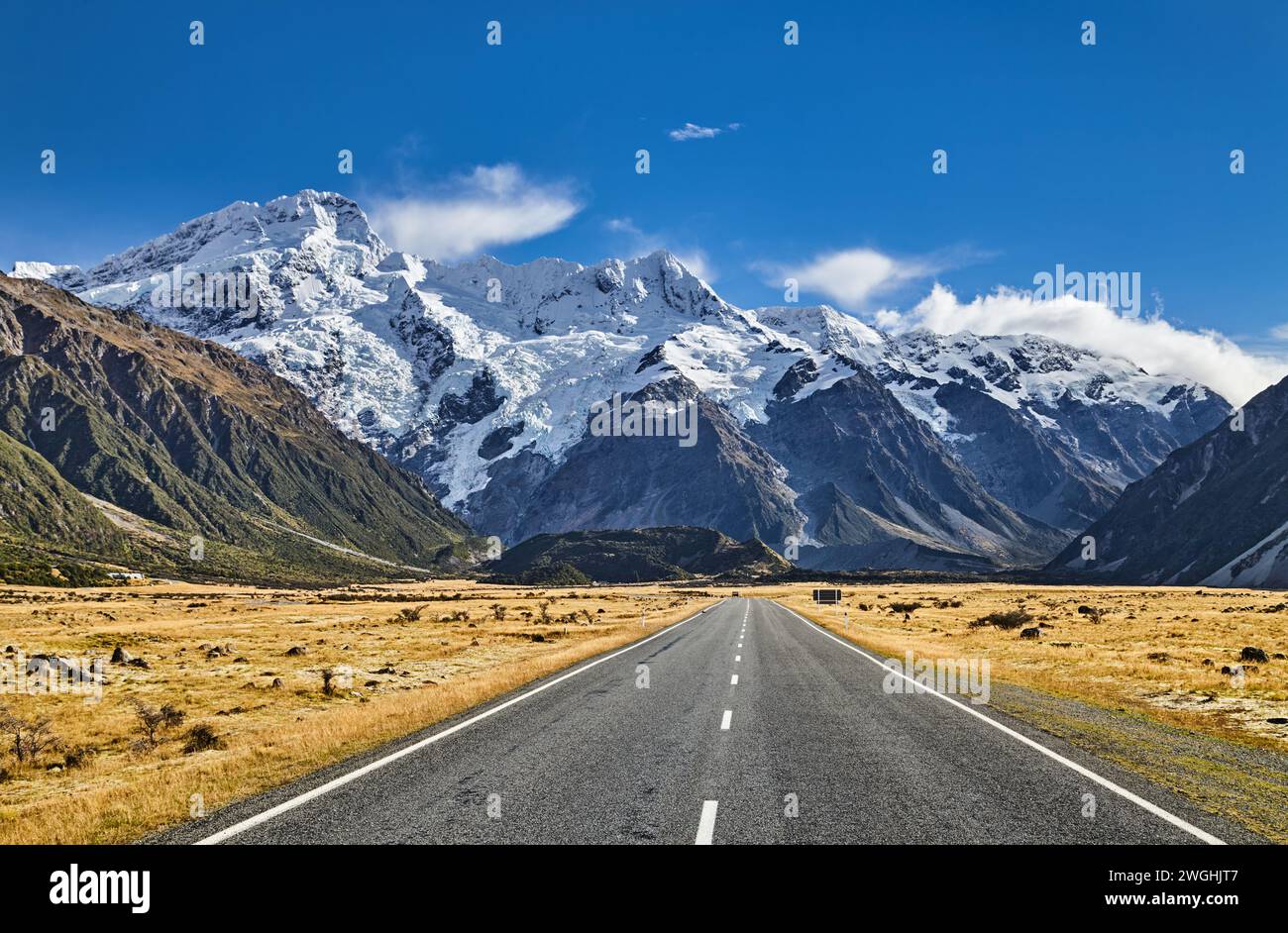 Mount Sefton der Teil der südlichen Alpen im Mount Cook National Park, South Island, Neuseeland Stockfoto