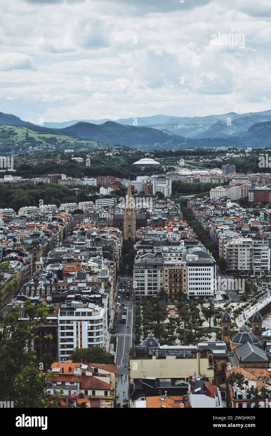 Panoramablick auf die Stadt San Sebastian im Baskenland in Spanien am 21. Juni 2021 Stockfoto