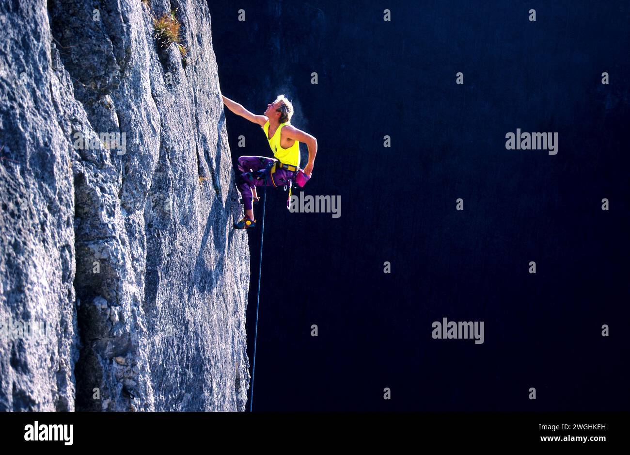 Sportkletterer auf den Wittlinger Felsen im Urachtal, Schwäbische Alb, Baden-Württemberg, Deutschland Stockfoto