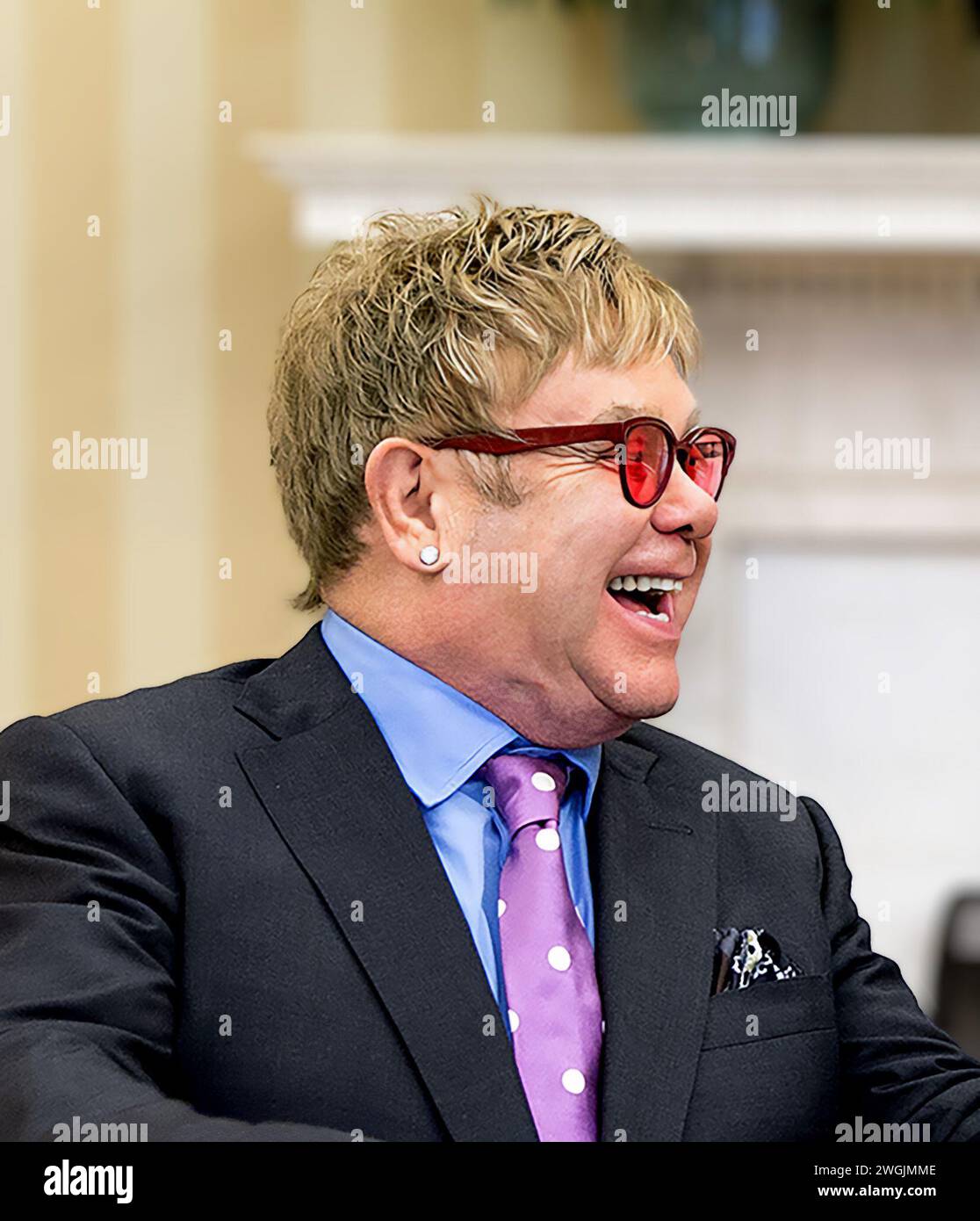 Elton John. Porträt des englischen Sängers und Musikers Reginald Kenneth Dwight (* 1947) im Weißen Haus 2015 Stockfoto