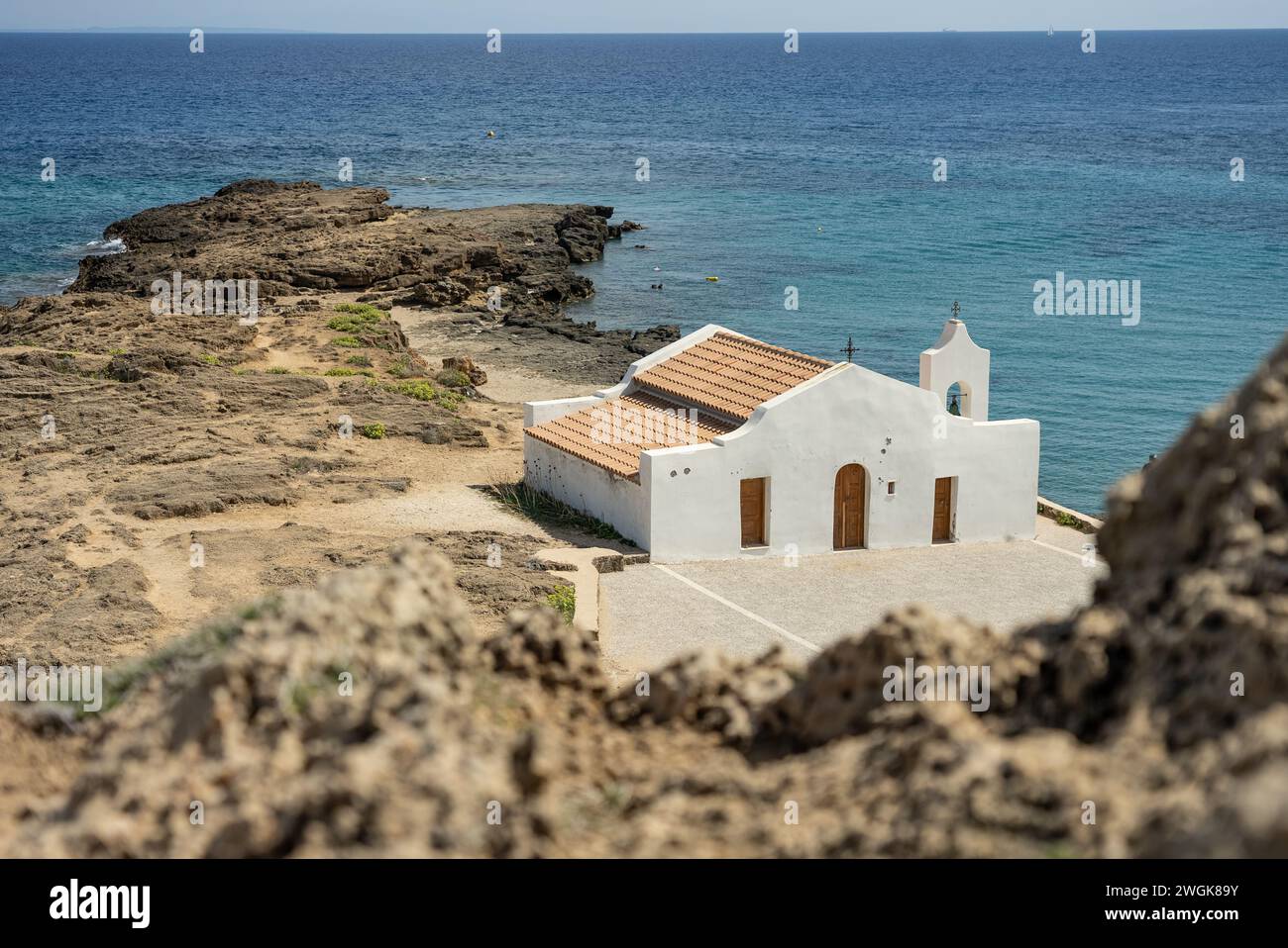 Nikolaikirche in Ano Vasilikos in Zakynthos. St. Nicholas Beach. Foto von Griechenland, Zakynthos, Agios Nikolaos Kirche im Sommer. Stockfoto