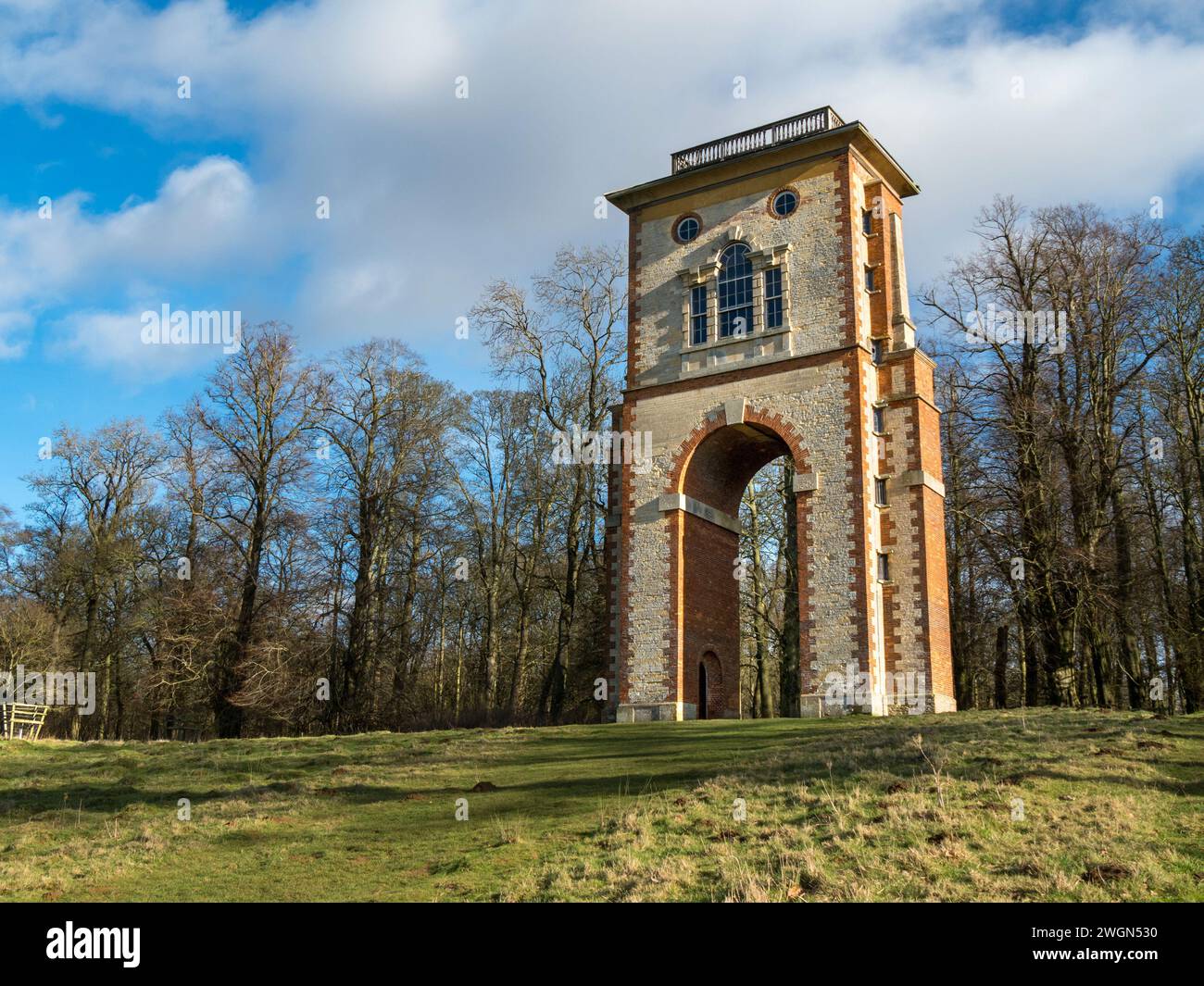 Bellmount Tower in der Nähe von Belton House, Grantham, Lincolnshire, England, Großbritannien Stockfoto