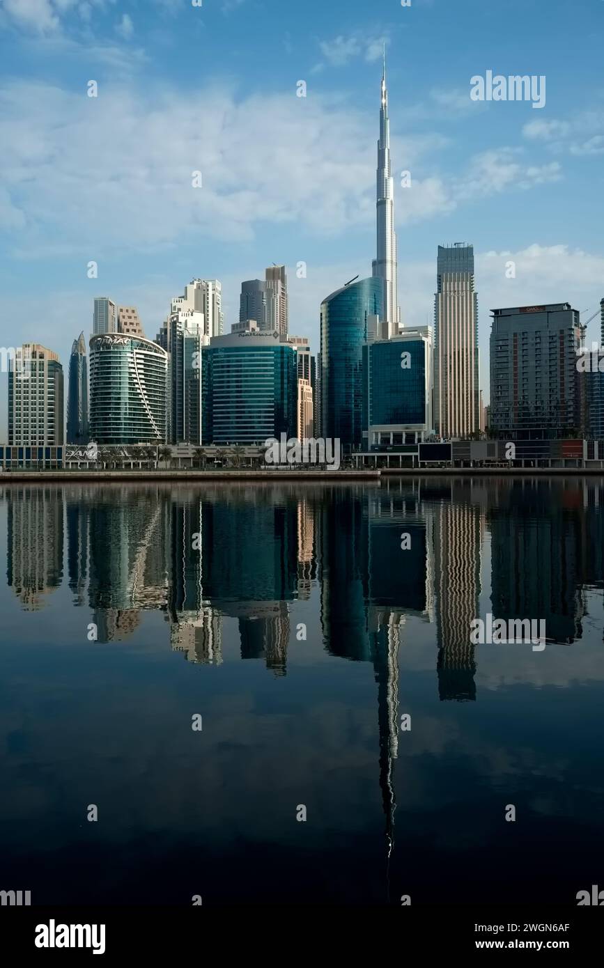 Blick auf den Dubai Canal in Business Bay Dubai, Vereinigte Arabische Emirate, 31. Januar 2024, Blick auf den Kanal am Morgen Stockfoto