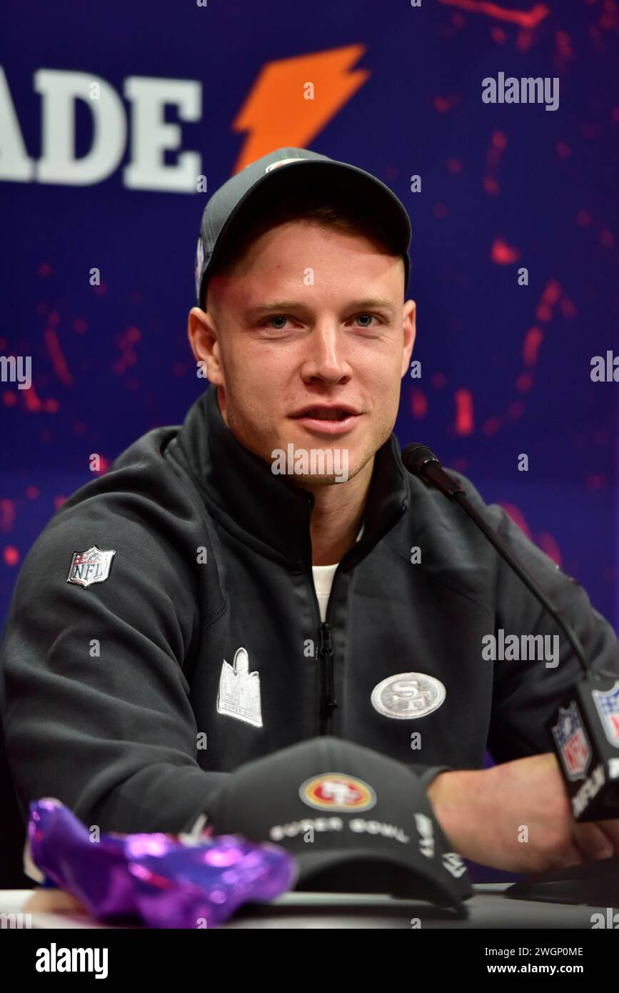 Las Vegas, Nevada, USA, 5. Februar 2024 - Christian McCaffrey läuft zurück für die San Francisco 49ers beim NFL Super Bowl LVIII Opening Night im Allegiant Stadium in Las Vegas, Nevada, USA. Quelle: Ken Howard/Alamy Live News Stockfoto