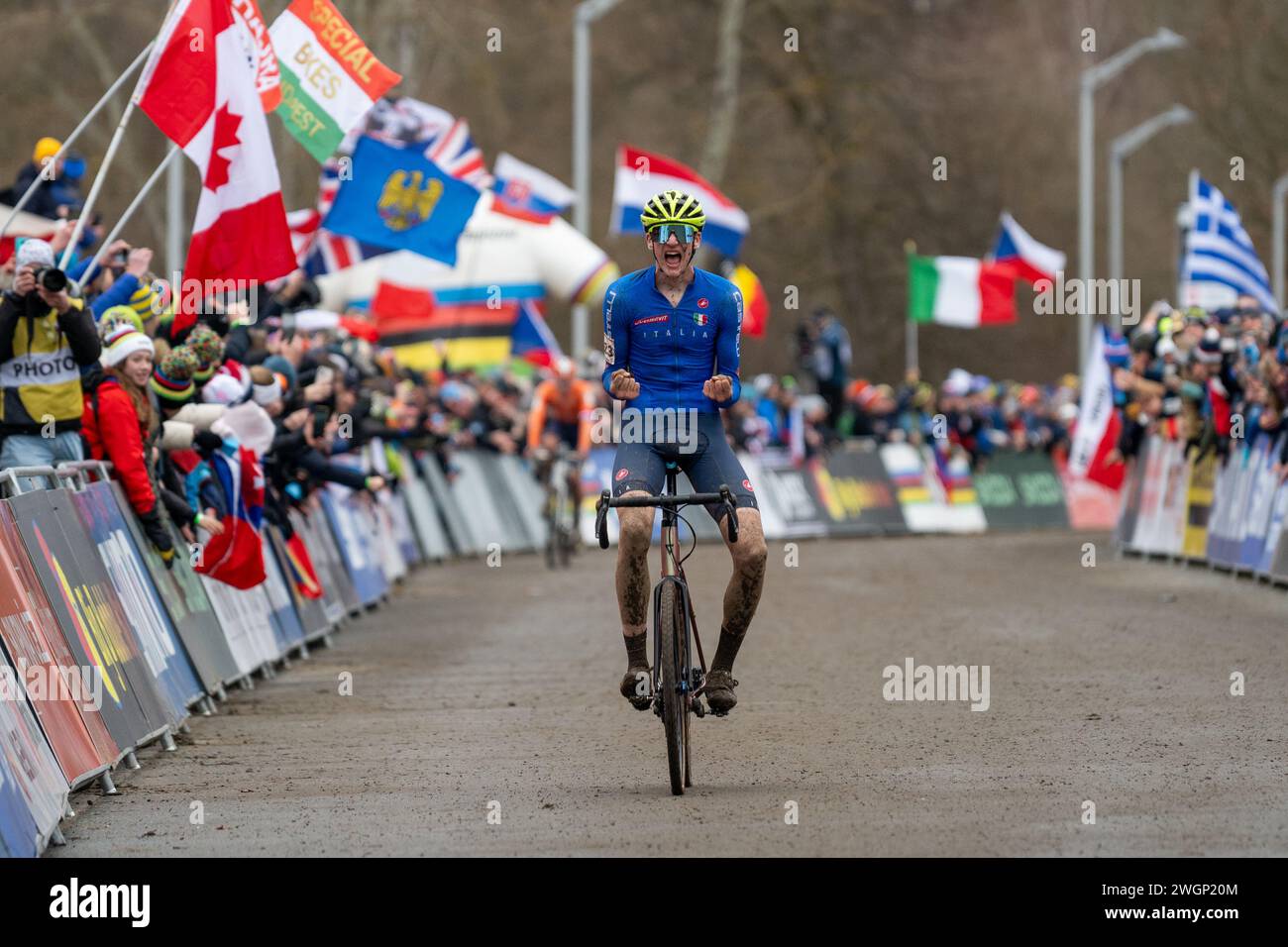 Stefano Viezzi gewinnt das Juniorenrennen bei der UCI Cyclocross Weltmeisterschaft in Tábor, Tschechien Stockfoto