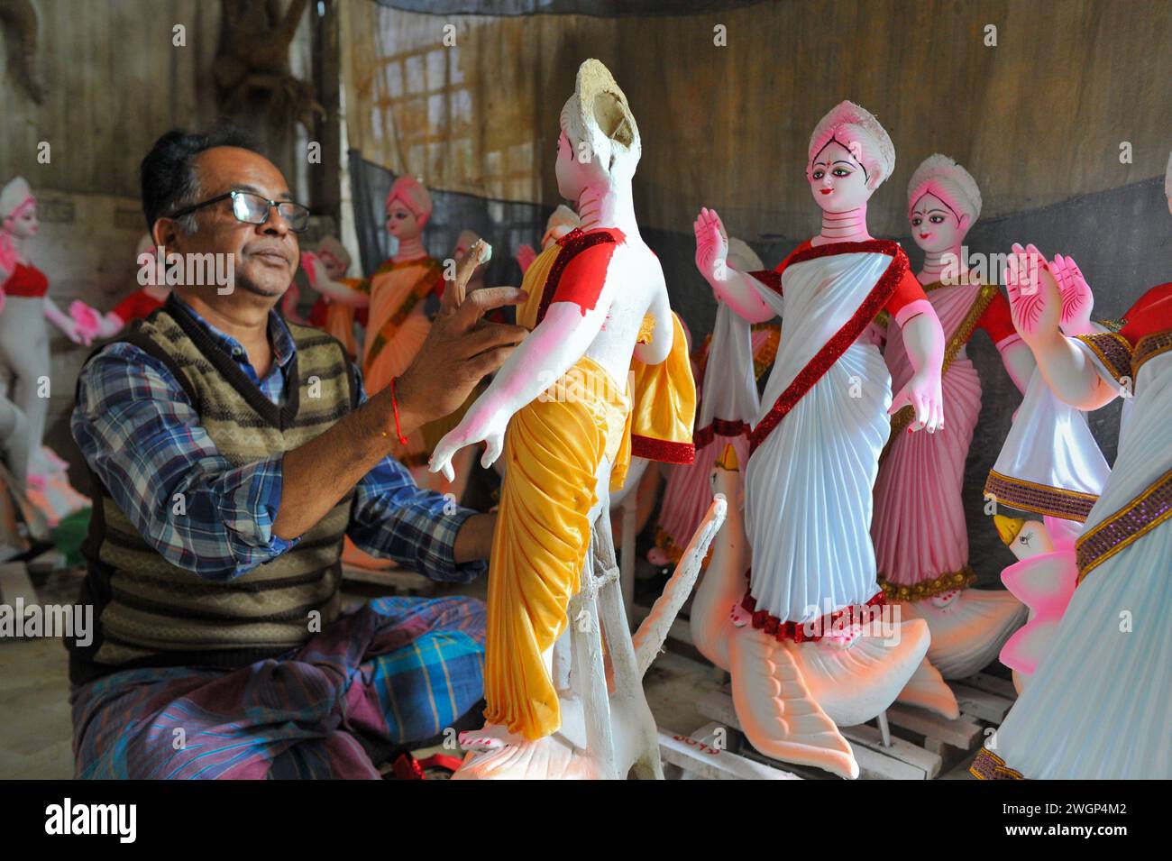 Saraswati puja festival 2024 Fotos und Bildmaterial in hoher