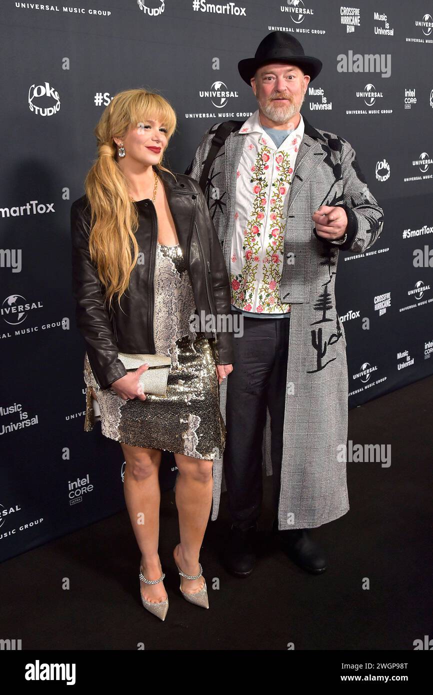 ANA Cristina Cash mit Ehemann John Carter Cash bei der Grammy After Party der Universal Music Group in den NYA Studios West. Los Angeles, 04.02.2024 *** Ana Cristina Cash mit Ehemann John Carter Cash bei Universal Music Groups Grammy After Party in den NYA Studios West Los Angeles, 04 02 2024 Foto:xD.xStarbuckx/xFuturexImagex Universal 4488 Stockfoto