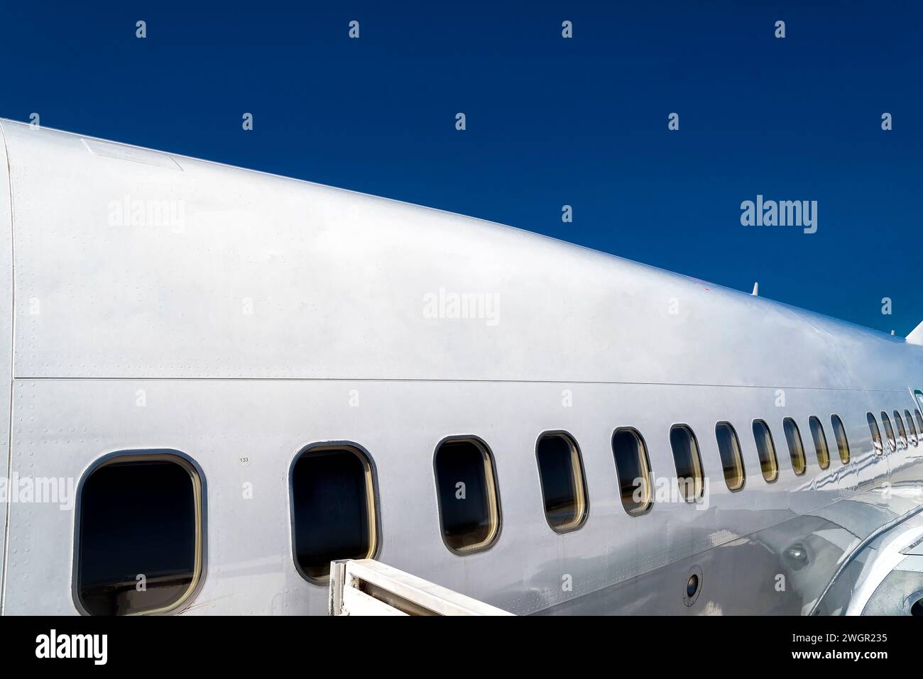 Detail eines Privatjets, der am Flughafen parkt Stockfoto