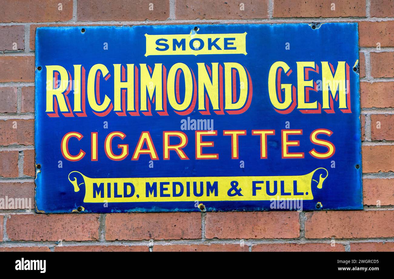 Blechschild für Richmond Gem Zigaretten Stockfoto