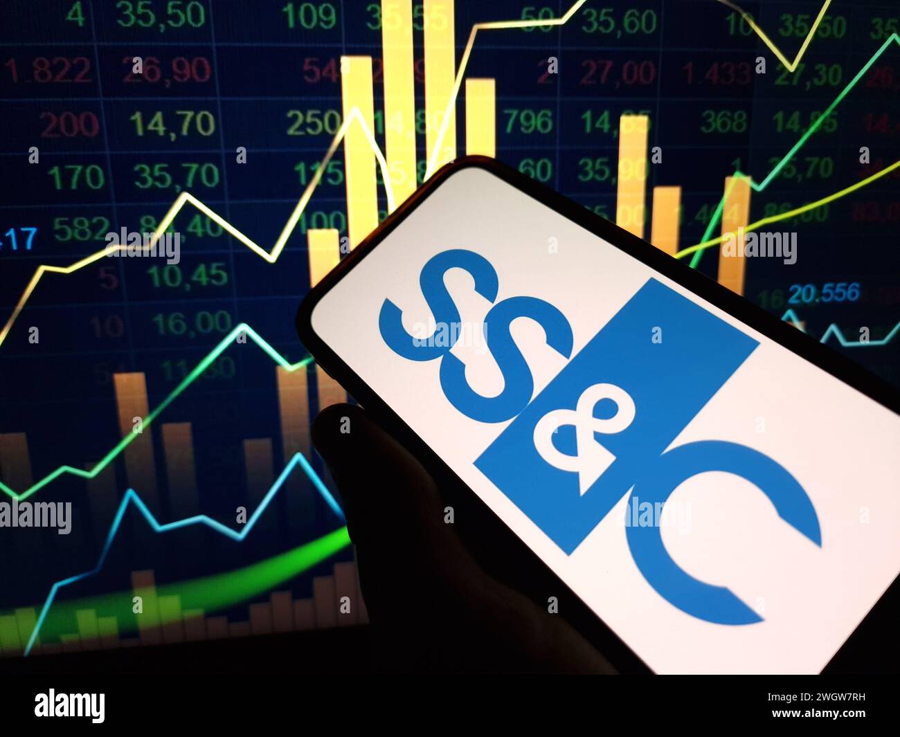 Konskie, Polen – 05. Februar 2024: Firmenlogo von SS&C Technologies auf dem Mobiltelefon Stockfoto