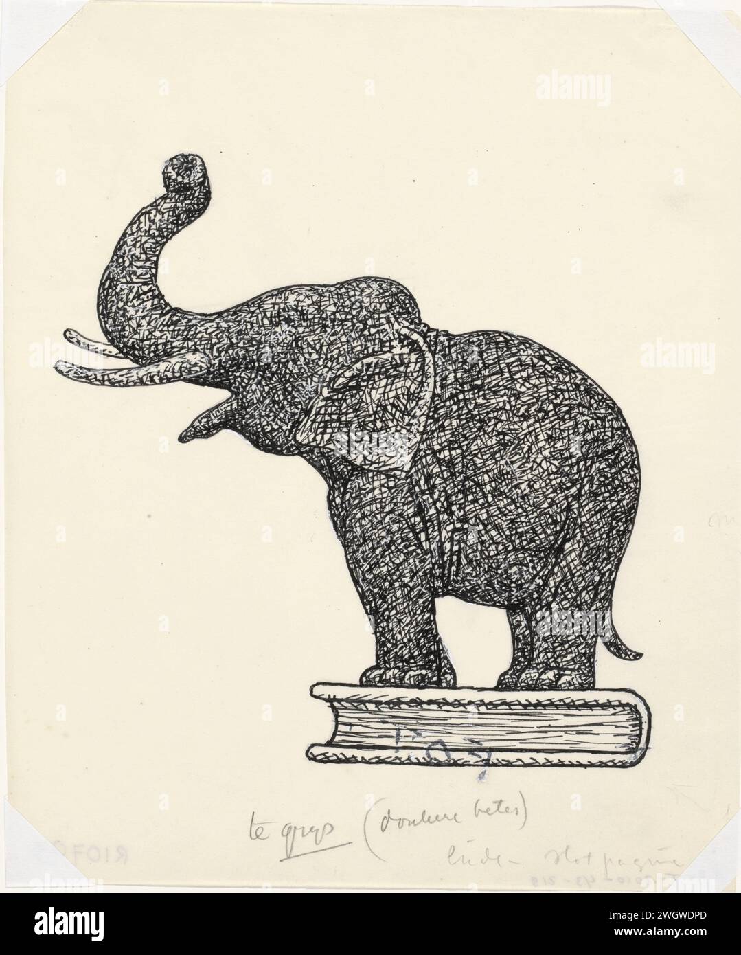 Elefant auf Buch (Skizze), Leo Gestel, um 1935 - vor 1936 Zeichnung Elefant mit erhobenem Stamm auf Buch stehend. Ein weißer, kurzer Bogen um Schwarz, um sich der widerspenstigen Haut eines Elefanten zu nähern. Am Ende der Notizen des Künstlers. Papier. Gouache (Farbe). Indische Tusche (Tusche) Strauchtiere: Elefant. Buch Stockfoto