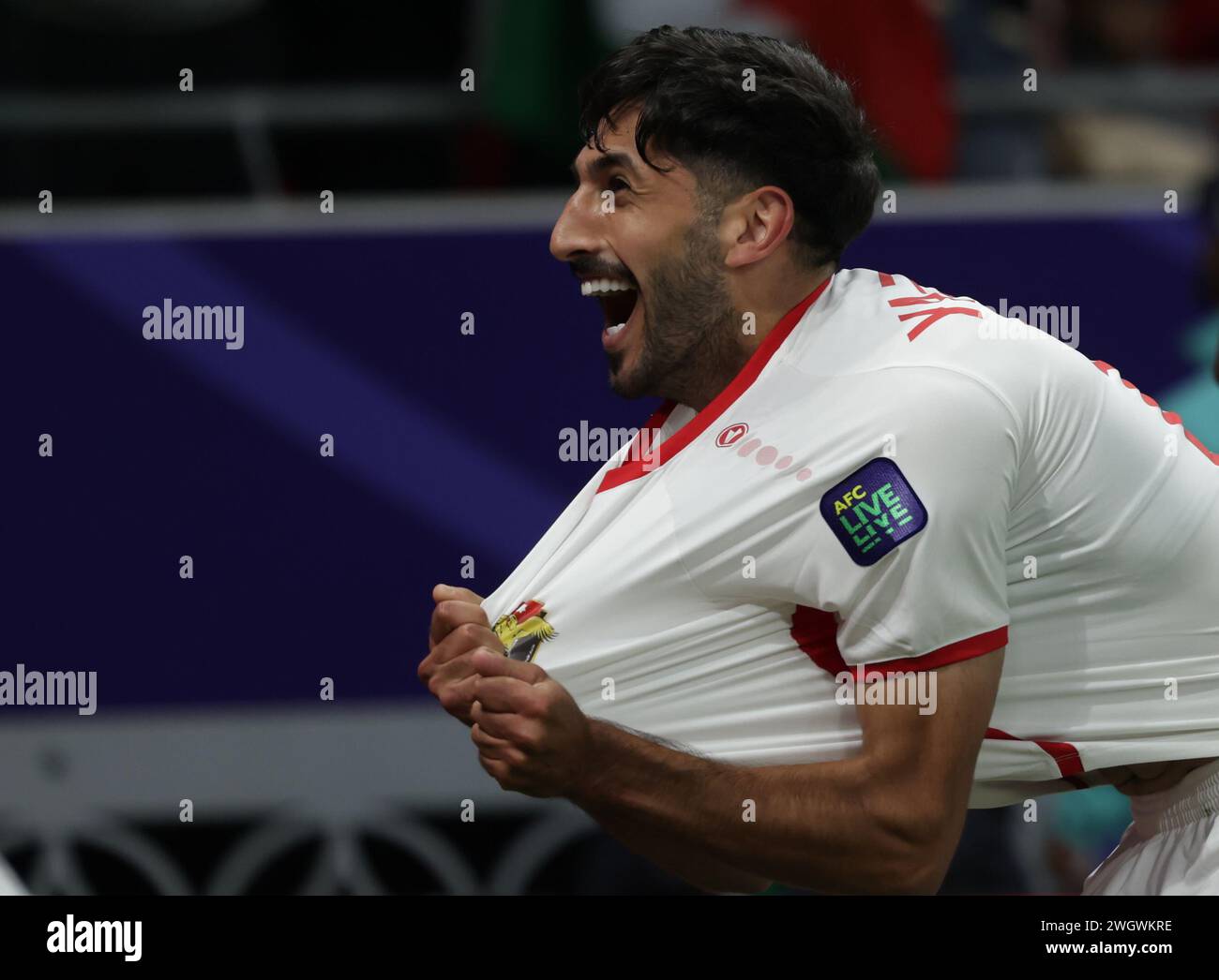 Doha, Katar. Februar 2024. DOHA, KATAR - 06. FEBRUAR: Yazan Al-Naimat von der jordanischen Nationalmannschaft feiert, nachdem er im Halbfinalspiel des AFC Asian Cup zwischen Jordanien und Südkorea am 06. Februar 2024 im Ahmad bin Ali Stadion in Doha, Katar ein Tor geschossen hat. Credit: Sebo47/Alamy Live News Stockfoto