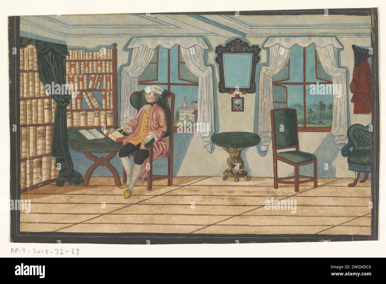 Innenraum mit einem Mann für ein Bücherregal, anonym, ca. 1750 - ca. 1800 Zeichnung vor dem offenen Fenster ist ein Mann für ein Bücherregal. Mit der rechten Hand greift er nach einem Buch des Schriftstellers Wieland, das auf dem Tisch liegt. An der Wand hängen ein Spiegel, ein Porträt und eine rote Jacke mit dreieckigem Stich. Unter dem Spiegel befindet sich ein Tisch, bestehend aus einem Mann, der eine runde Tischplatte trägt. Deutschland Pergament (tierisches Material). Bücherregale mit Deckfarbe. Buch. Spiegeln. Kopf – Zahnrad: tricorn Stockfoto