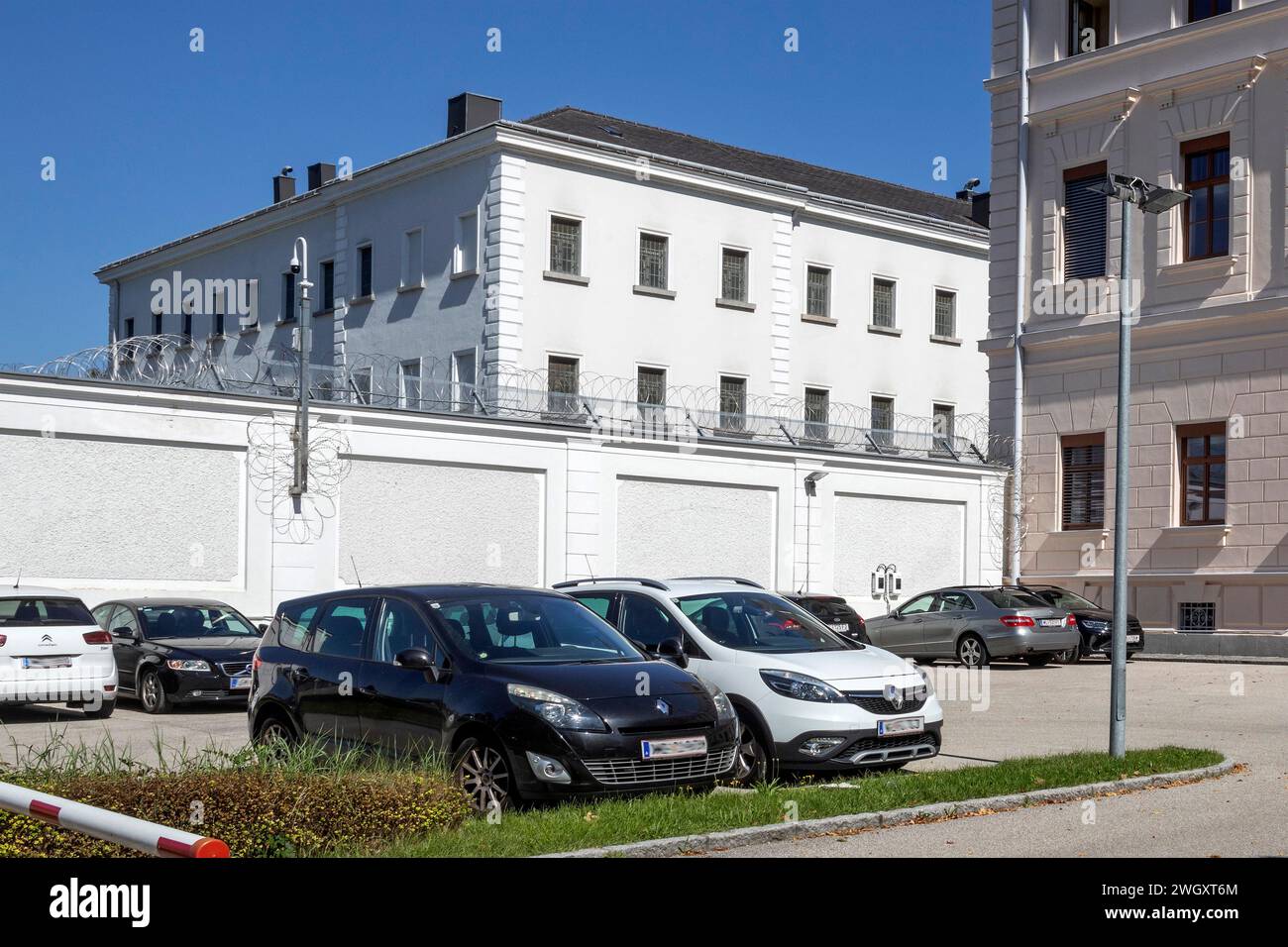 gerichtliches-gefangenenhaus-fotos-und-bildmaterial-in-hoher