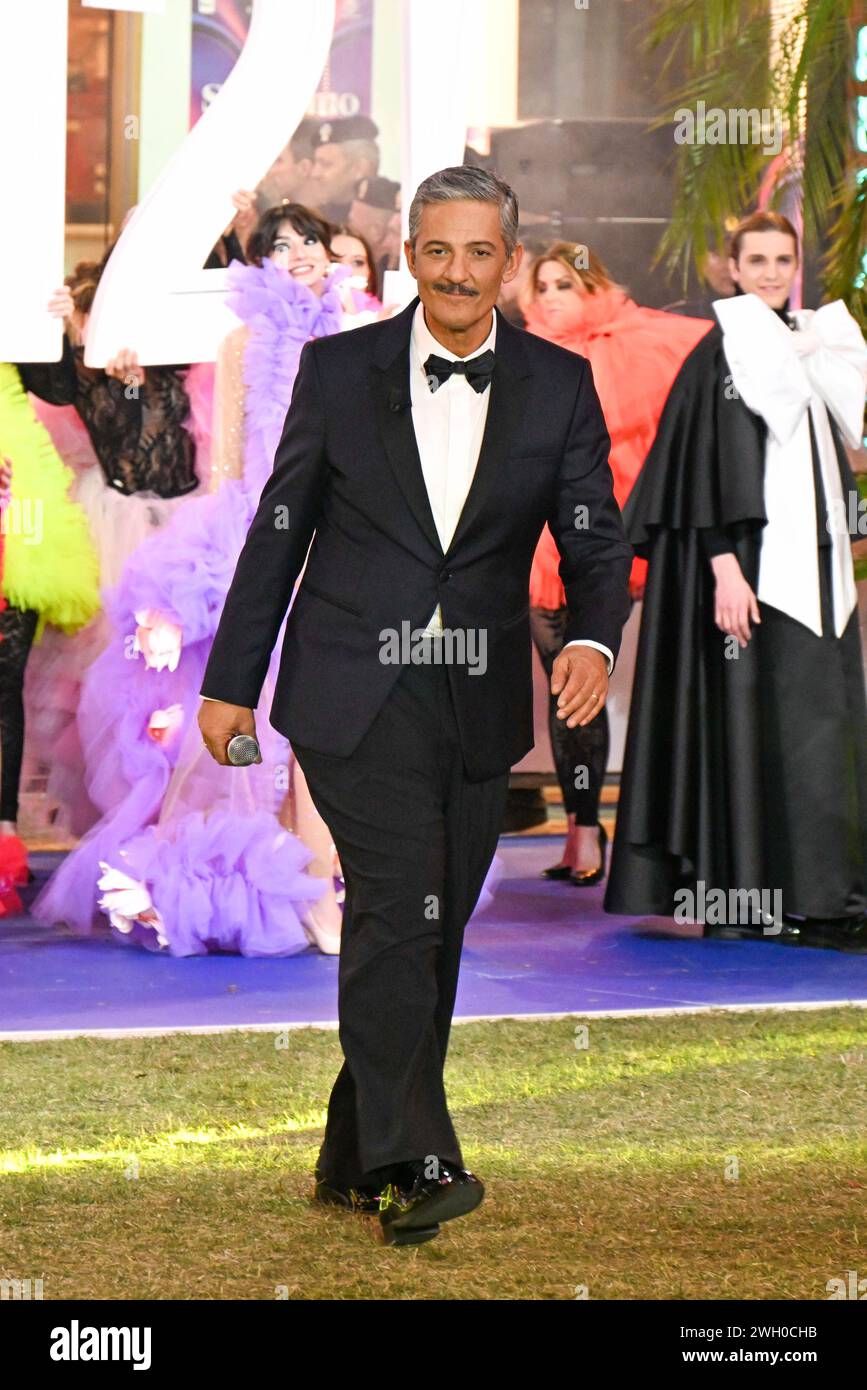 Sanremo, Italien. Februar 2024. Sanremo, 74. Italienisches Liedfestival. Viva Rai 2 Prime Time - auf dem Foto: Rosario Fiorello Credit: Independent Photo Agency/Alamy Live News Stockfoto