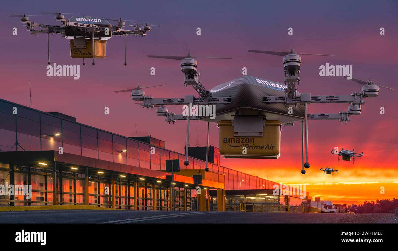 Amazon Prime Air Drohne vor dem Hintergrund eines Logistikzentrums Stockfoto