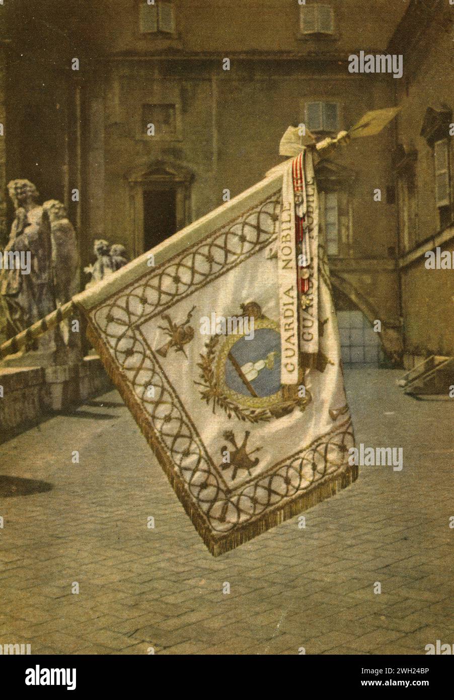Die Flagge der päpstlichen Edelgarde, Vatikanstadt 1920 Stockfoto
