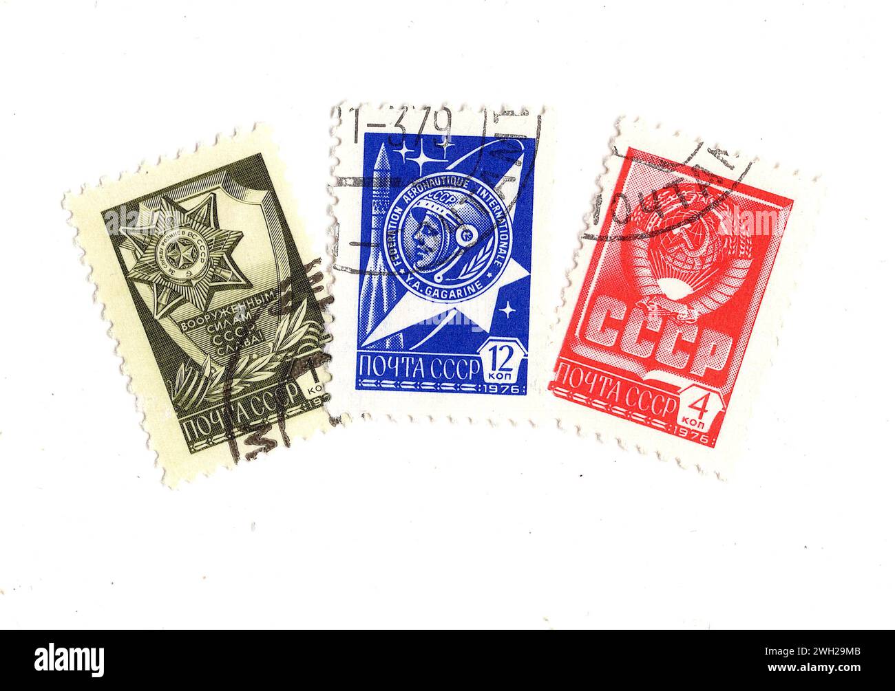 Klassische Briefmarken aus Russland isoliert auf weißem Hintergrund. Stockfoto