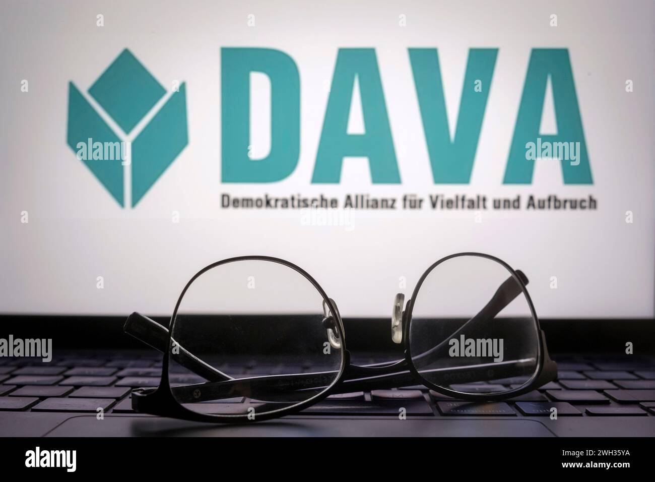 DAVA ist ein neuer deutscher politischer Verein, der im Januar 2024 gegründet wurde und bei den Europawahlen 2024 in Deutschland kandidieren will. Stockfoto