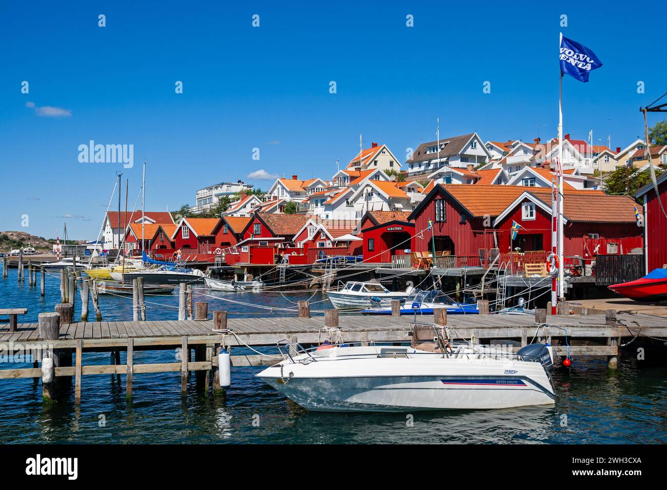 Schwedisches Dorf Fjallbacka an der Westküste Schwedens. Bohuslan, Schweden - 13. Juli 2011 Stockfoto