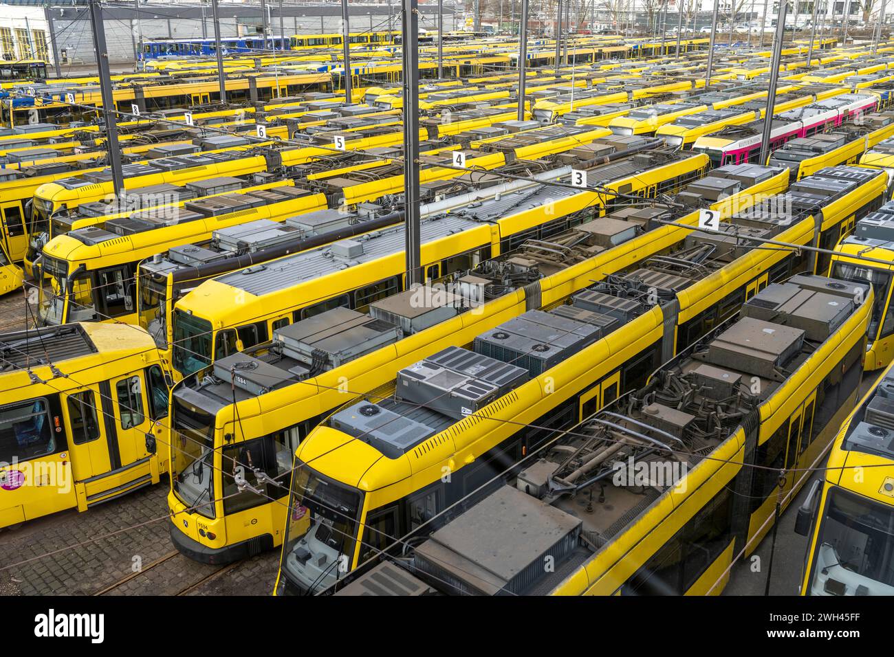 Warnstreiks im öffentlichen Nahverkehr, Ruhrbahn-Straßenbahnen am Depot, VERDI-gewerkschaftsmitglieder streiken, keine Züge fahren, Essen, NRW, Deutschland Stockfoto