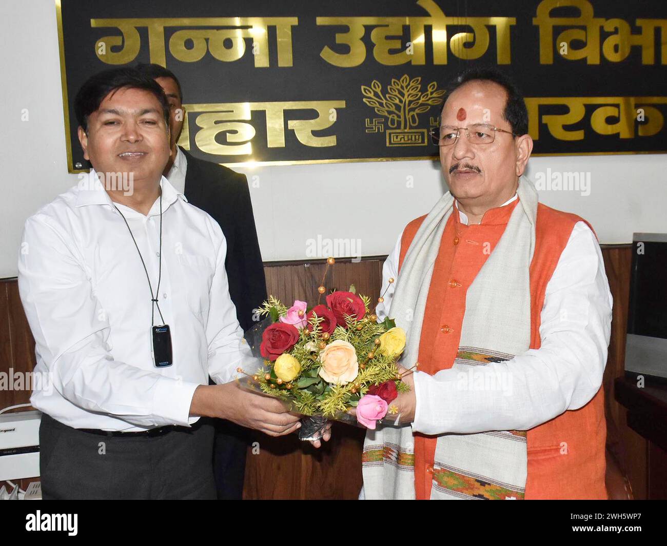 Patna, Indien. Februar 2024. PATNA, INDIEN - 7. FEBRUAR: Vijay Sinha, stellvertretender Ministerpräsident von Bihar, übernahm am 7. Februar 2024 in Patna, Indien die Leitung als Minister für die Zuckerrohrindustrie von Bihar. (Foto: Santosh Kumar/Hindustan Times/SIPA USA) Credit: SIPA USA/Alamy Live News Stockfoto