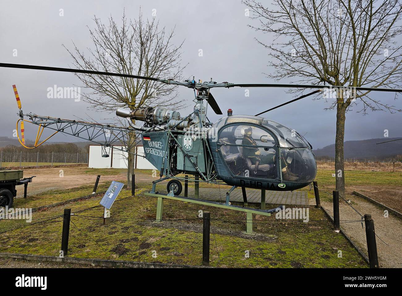 Asbach-Sickenberg Themenfoto: Deutschland, Geschichte, Historie, Grenzmuseum Schifflersgrund, Bad Sooden-Allendorf, 07.02.2024 historischer Hubschrauber des Bundesgranzschutz Modell AÃ rospatiale Alouette II im Grenzmuseum Schifflersgrund Themenfoto: Deutschland, Geschichte, Historie, Grenzmuseum Schifflersgrund, Bad Sooden-Allendorf, 07.02.2024 *** Asbach Sickenberg Themenfoto Deutschland, Geschichte, Geschichte, Grenzmuseum Schifflersgrund, Bad Sooden Allendorf, 07 02 2024 historischer Hubschrauber des Bundesgrenzschutzes Modell AÃ rospatiale Alouette II im Grenzmuseum Schifflersgrund Thema ph Stockfoto