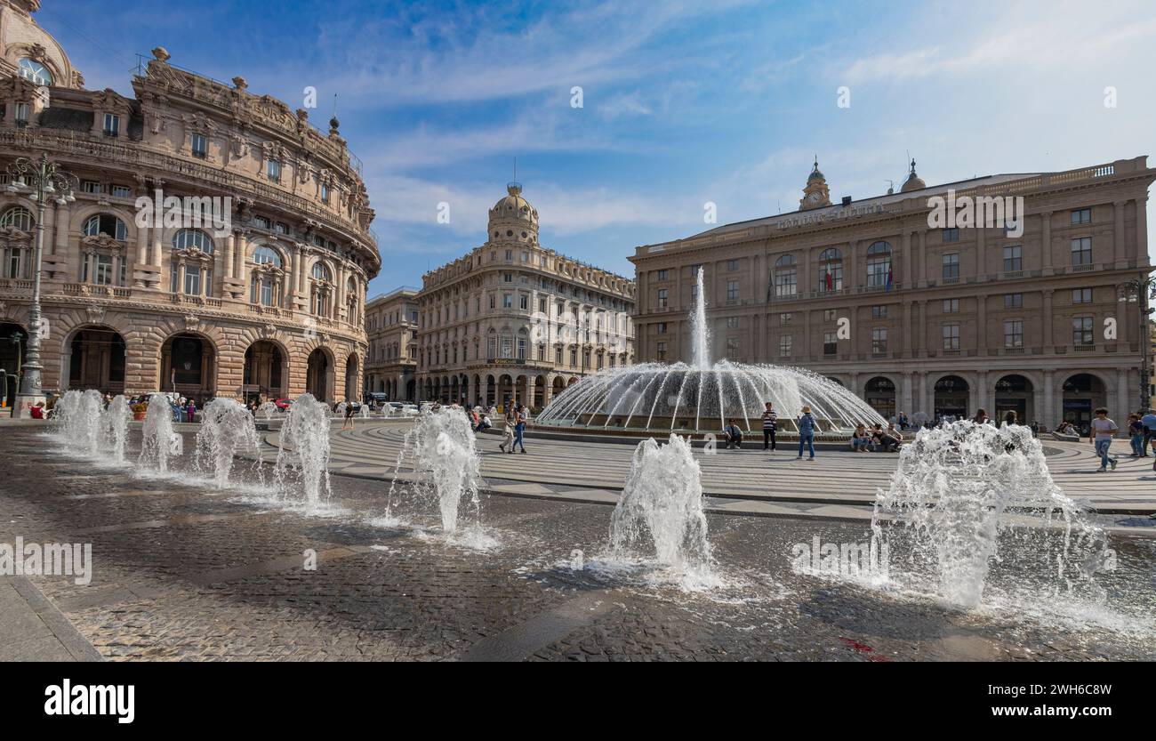 GENUA, ITALIEN, 23. MAI 2023 - Blick auf den de Ferrari-Platz im Zentrum von Genua, Italien Stockfoto