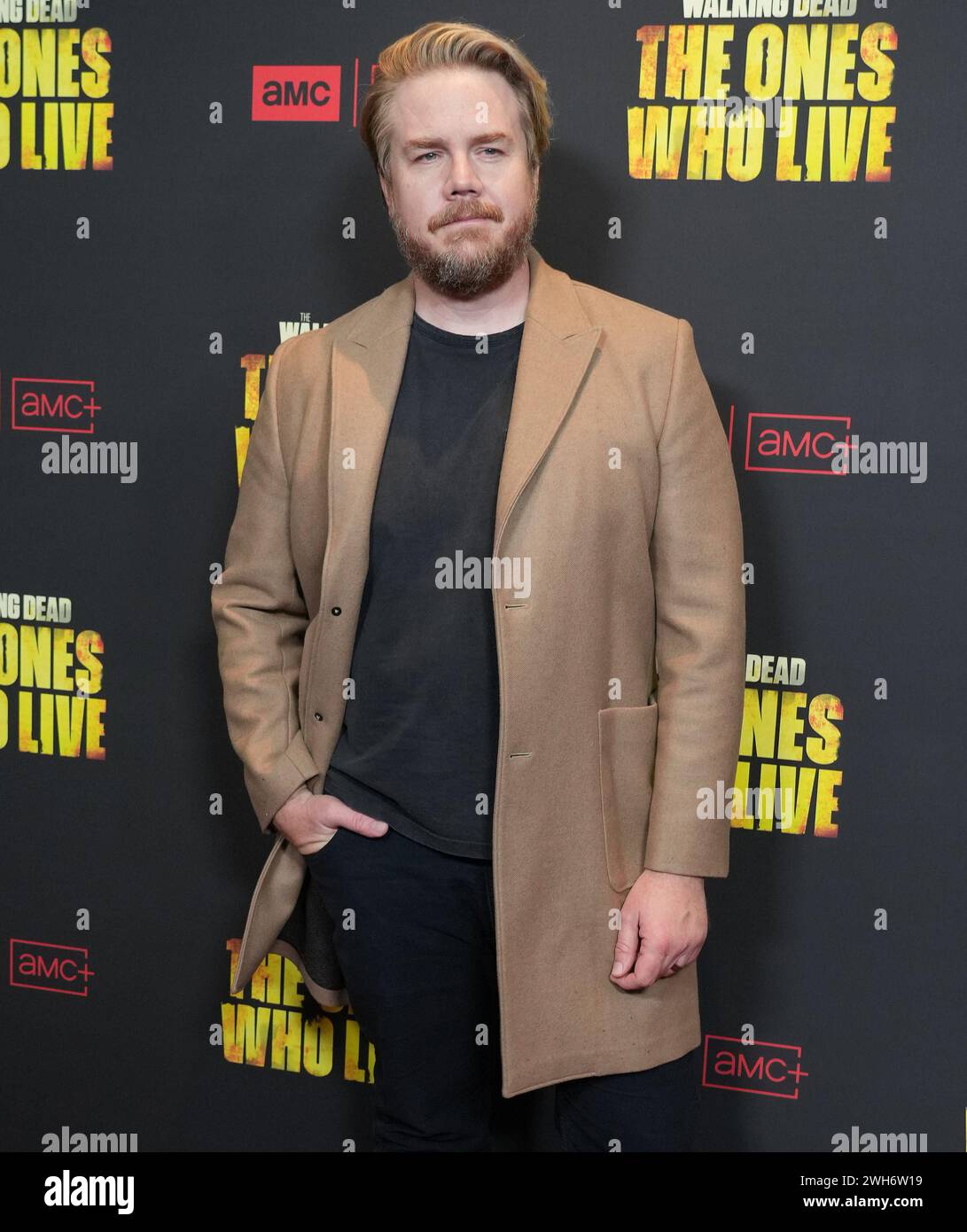 Los Angeles, USA. Februar 2024. Josh McDermitt kommt im The WALKING DEAD: THE ONES WHO LIVE Premiere, die am Mittwoch, 7. Februar 2024, im Linwood Dunn Theater in Los Angeles, KALIFORNIEN, stattfand. (Foto: Sthanlee B. Mirador/SIPA USA) Credit: SIPA USA/Alamy Live News Stockfoto