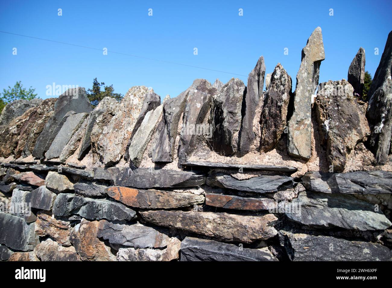 Steinmauer im Seengebiet cumbria england großbritannien Stockfoto