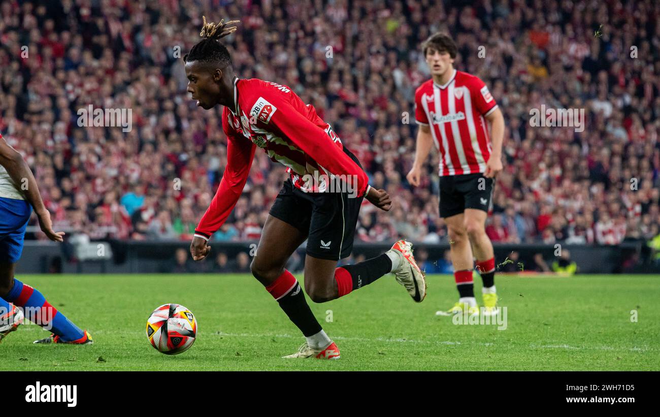 #11 Nico Williams Jr vom Athletic Club während des Copa del Rey Quarter Final-Spiels zwischen Athletic Club und FC Barcelona im San Mames Stadium am 24. Januar 2024 in Bilbao, Spanien. Foto von Victor Fraile / Power Sport Images Stockfoto